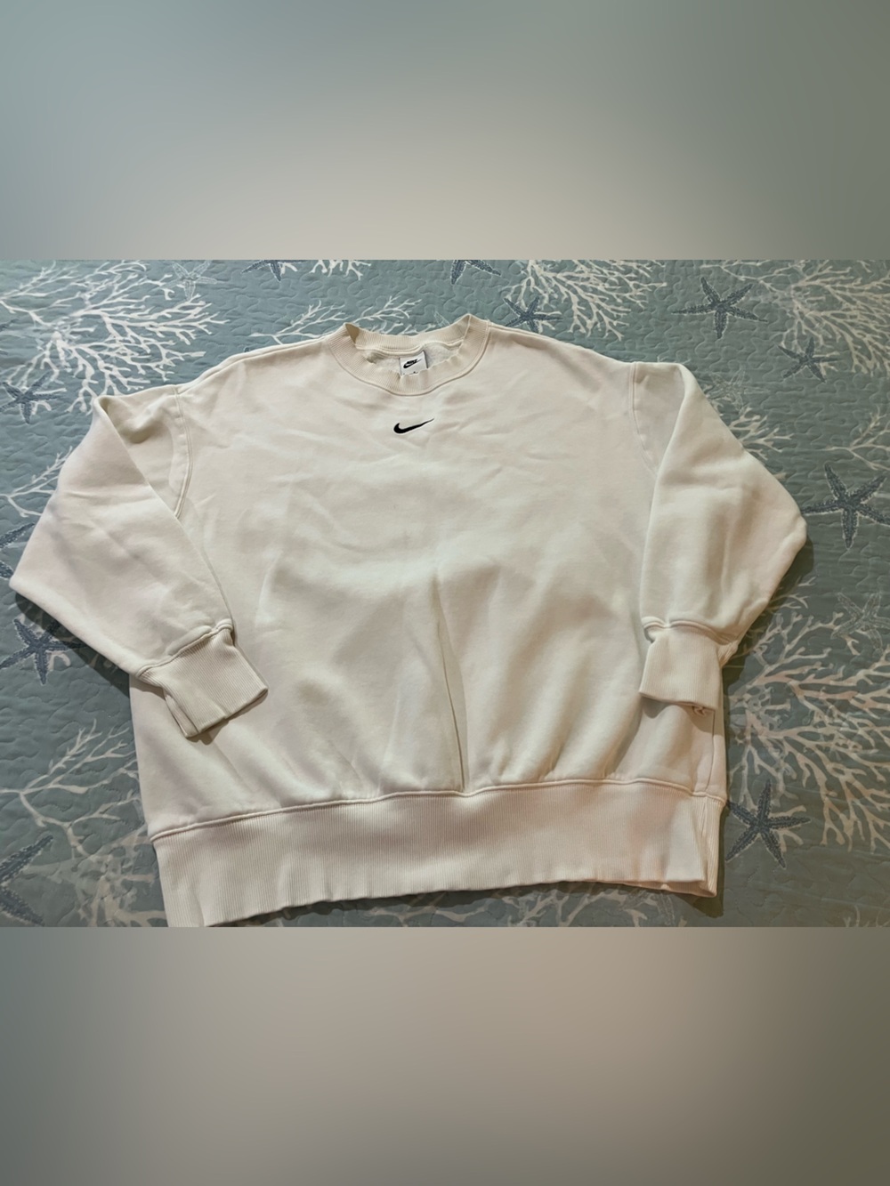 Nike adult medium pullover sweat shirt